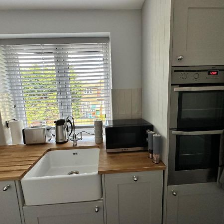 A Luxury 2 Bedroom Apartment Barnet Exterior photo